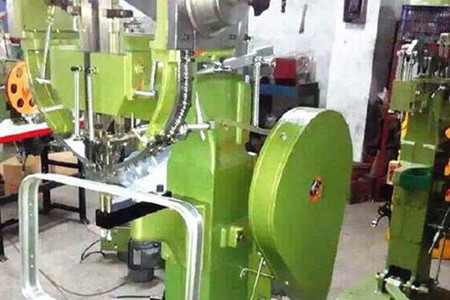 氣動鉚釘機的四大好處，提高鉚接效率！