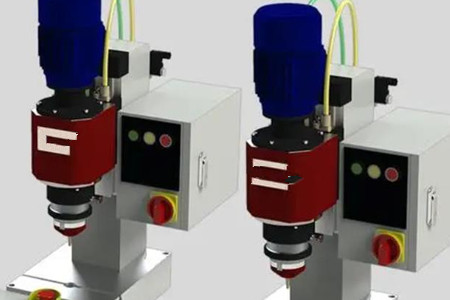 如何判斷一家自動(dòng)鉚釘機(jī)廠家實(shí)力強(qiáng)不強(qiáng)？