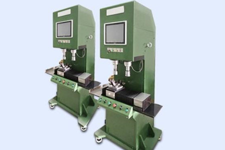 生產(chǎn)一臺(tái)自動(dòng)鉚釘機(jī)要多久？需經(jīng)歷這幾步！