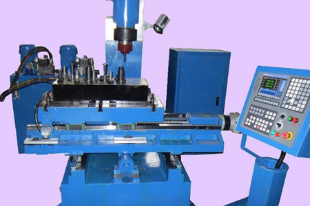 自動鉚釘機廠家多，如何選擇靠譜的合作伙伴？